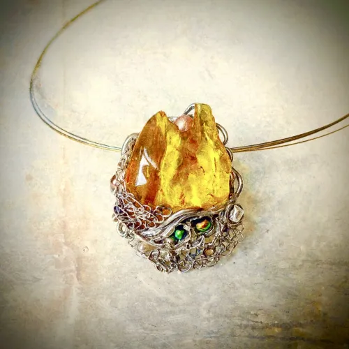 Amber Tsarina Oro - Hanger met Amber