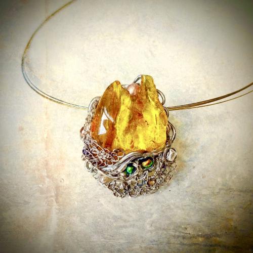 Amber Tsarina Oro - Hanger met Amber