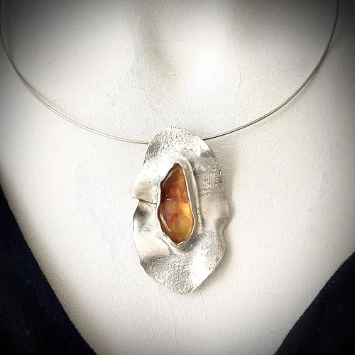 Ambre - Zilveren hanger met Amber
