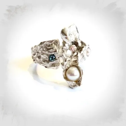 Avonture - Zilveren grote ring met Parels, Topaas en Chrystal
