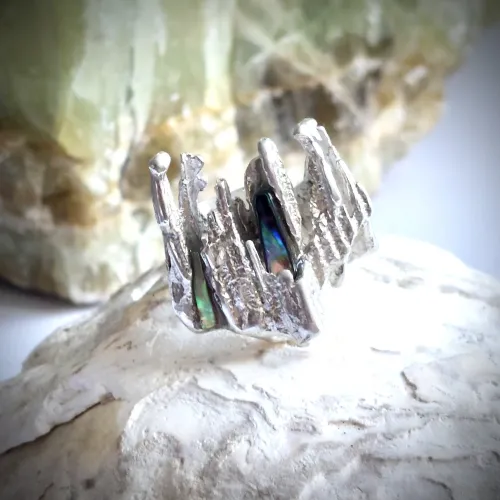 Cathédrale  - Zilveren statement ring met Paua shell