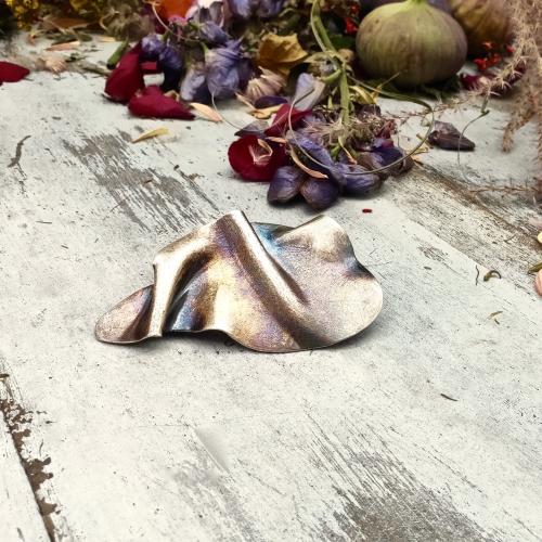 Cayendo - Unieke zilveren sculpturale broche