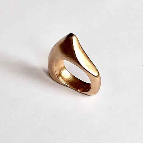 Disegno - Moderne goudkleur statement ring