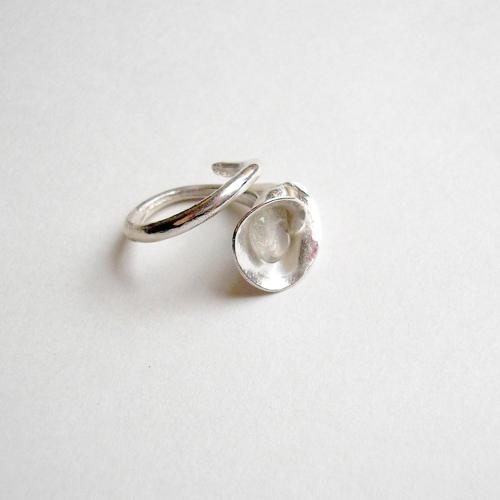 Fiore Due - Fijne zilveren ring met bergkristal