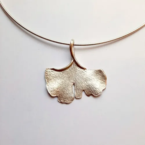 Ginkgo Silver - Zilveren collier met zilveren Ginkgo hanger
