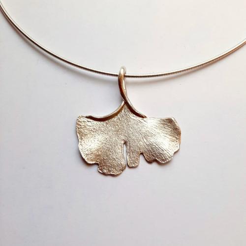 Ginkgo Silver - Zilveren collier met zilveren Ginkgo hanger
