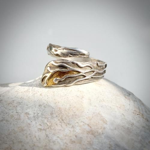 Larissilva lll - Zilveren ring met 24 krt goud