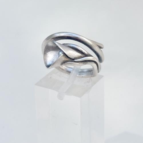 Lysss - Zilveren fijne florale ring