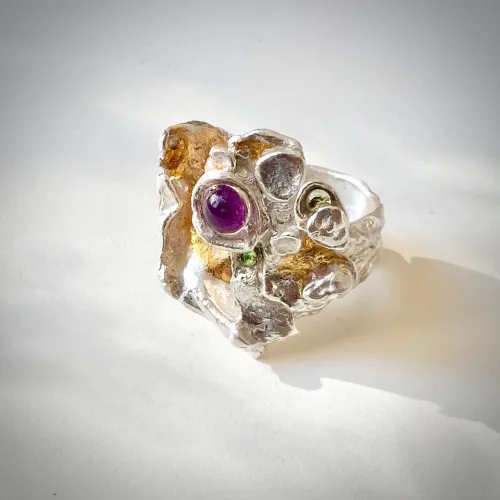 Ngoa - Organische zilveren ring met goud