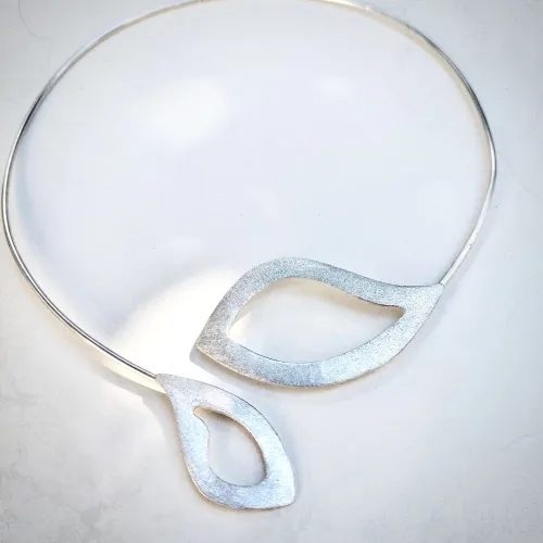 Serendipity - Zilveren asymmetrische collier