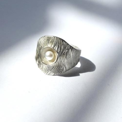 Suavemente - Zilveren ring met parel