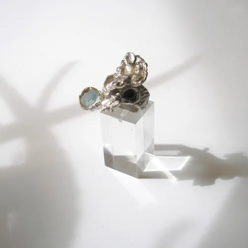 Topaas Paradise - Moderne zilveren ring met edelstenen